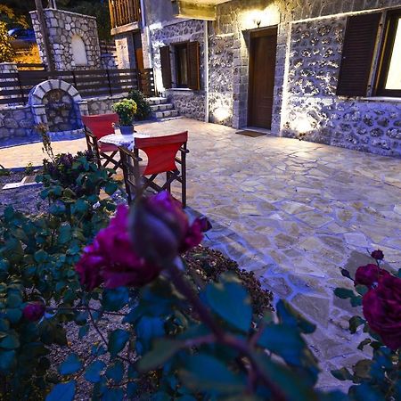 Ξενώνας Στροφυλιά Κάτω Τρίκαλα Κορινθίας Εξωτερικό φωτογραφία
